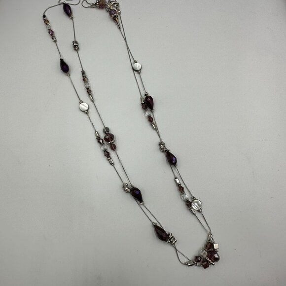 Long Necklace Purple Beads Glass Mother of Pearl Silver Tone Chain Layered - Picture 6 of 15